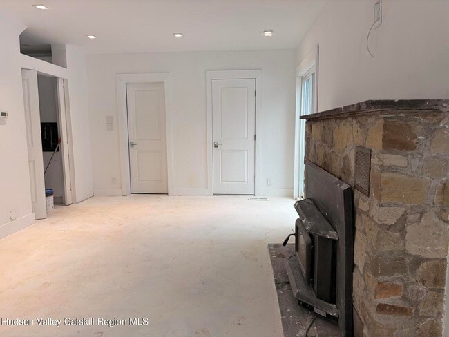 Building Photo - 6137 Main St