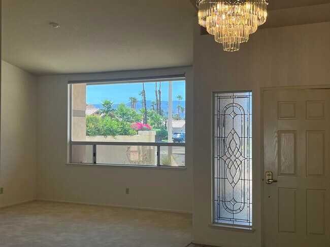 Building Photo - 40180 Eastwood Ln