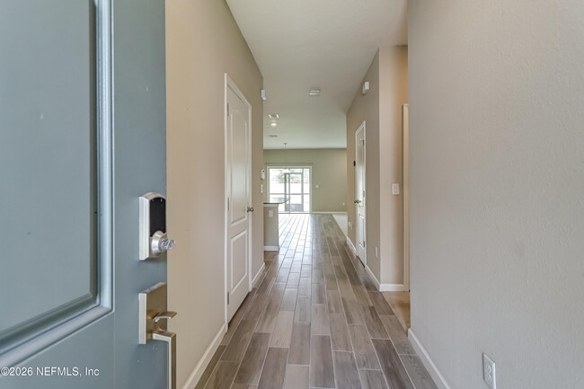Building Photo - 10386 Pavnes Creek Dr