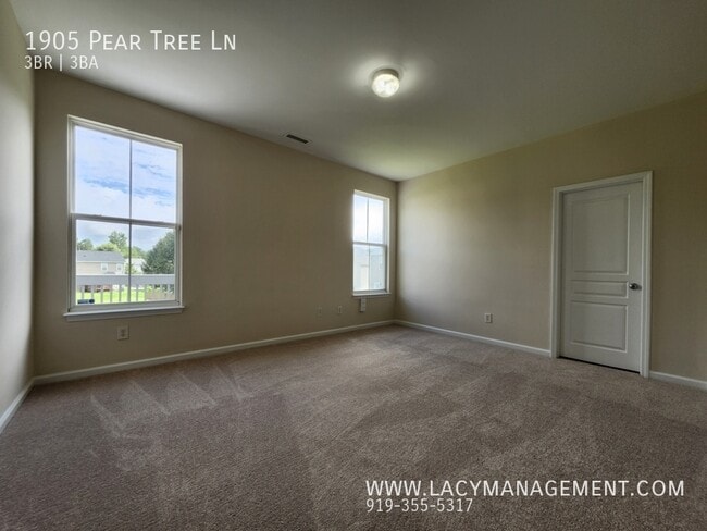 Building Photo - 1905 Pear Tree Ln