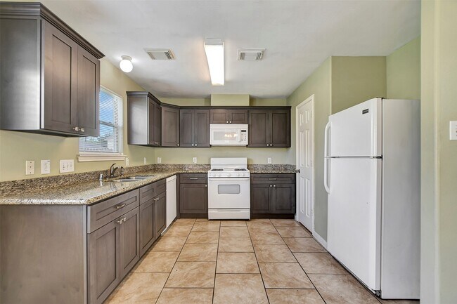 Building Photo - 2618 Shearwater Bend Dr