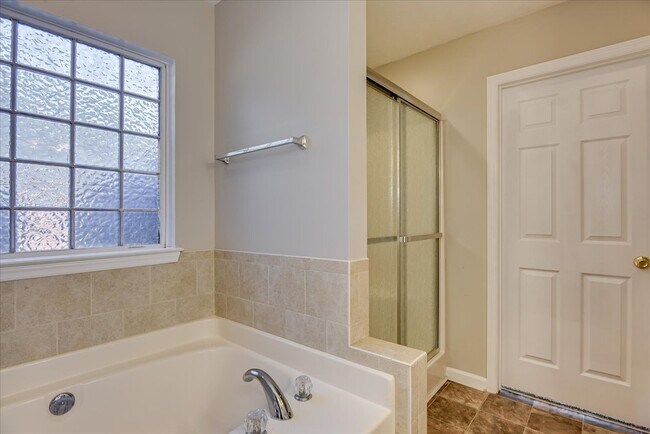 Building Photo - 1348 Wendell Ln