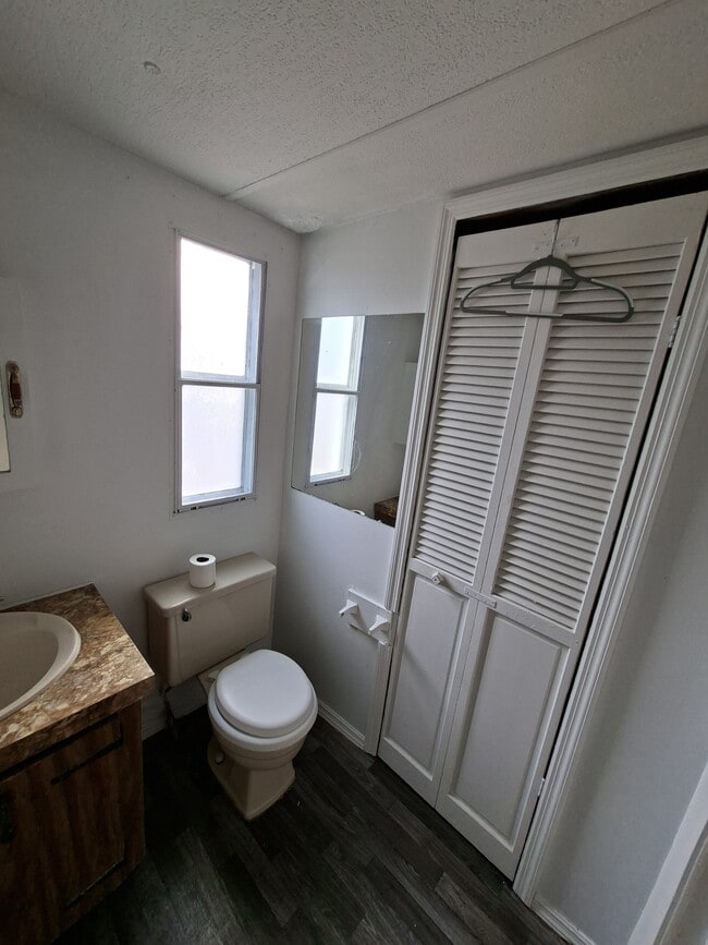 Building Photo - 1925 Bacons Bridge Rd