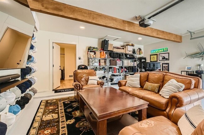 Building Photo - 1112 Milford Way