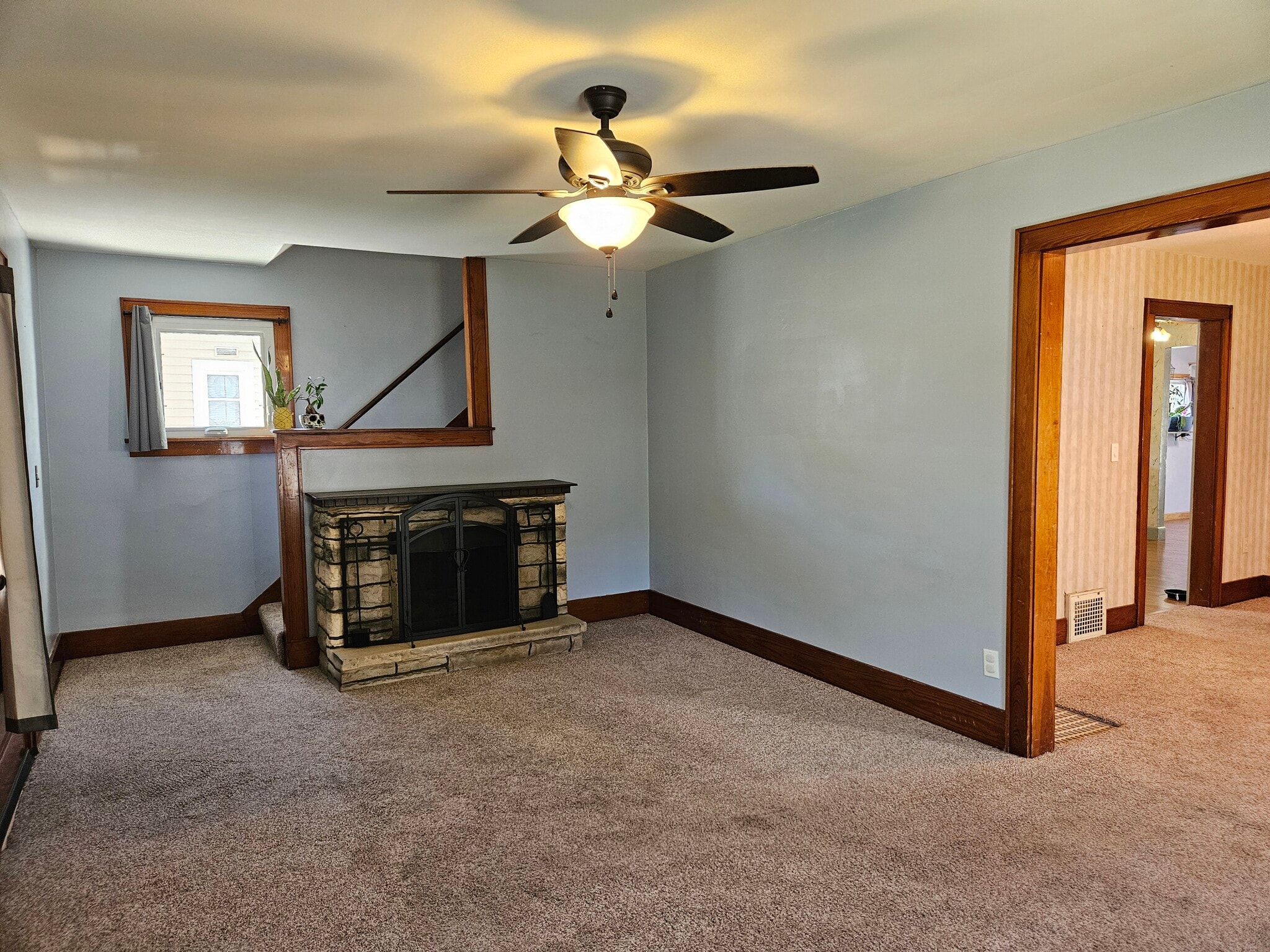 Living room - 4047 Mogadore Rd