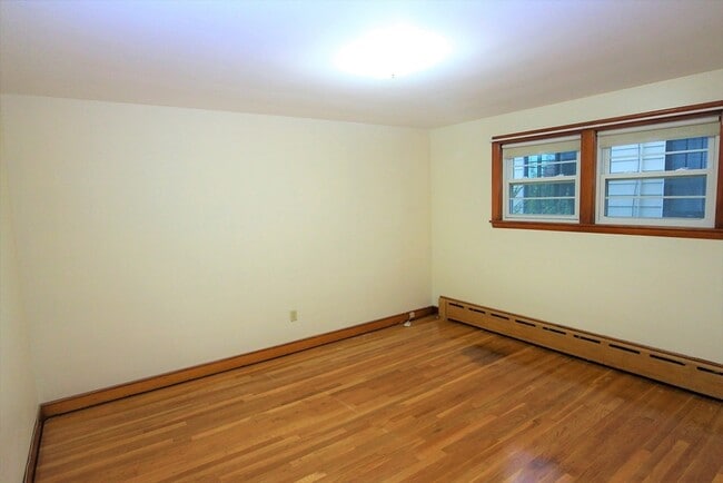 Building Photo - 52 Westminster Ave