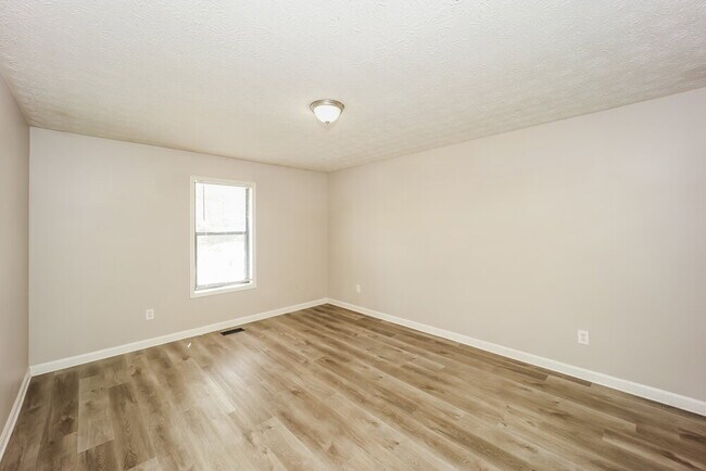 Building Photo - 7774 Mountain Creek Way