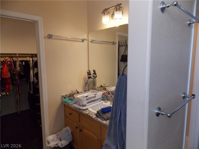 Building Photo - 1208 Olivia Pkwy