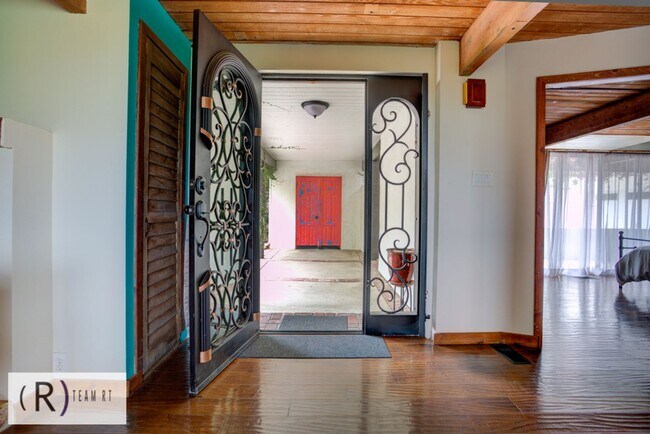 Building Photo - An Oasis of Calm In the Center of Riverside, CA