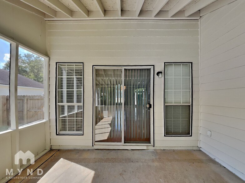 Building Photo - 1234 Crystal Springs Trail