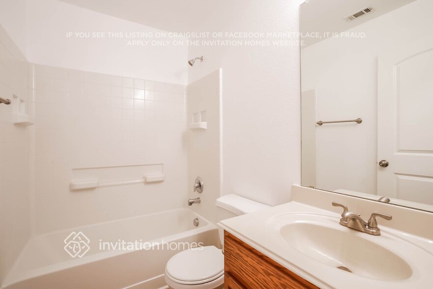 Building Photo - 5020 Blackelm Dr