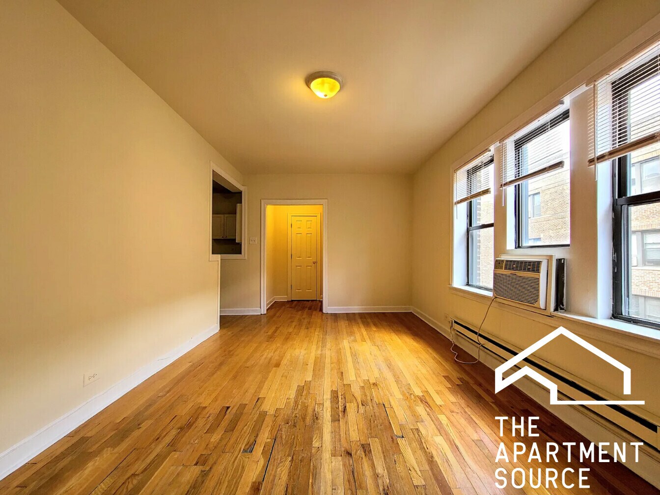 Building Photo - 3732 N Pine Grove Ave