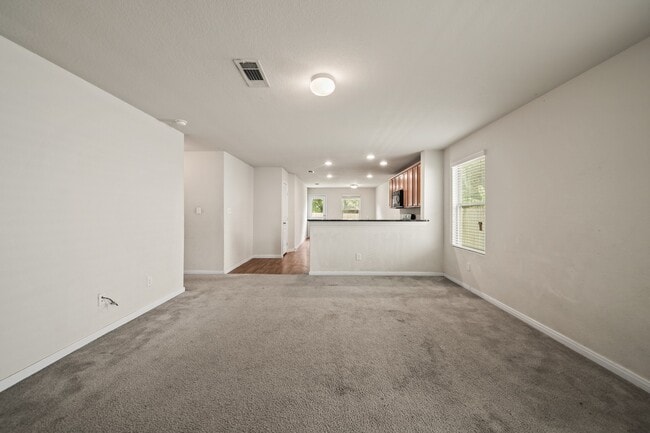 Building Photo - 2638 Bedrock Ln