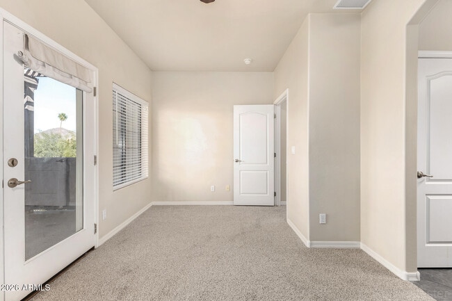 Building Photo - 3426 E Avalon Dr