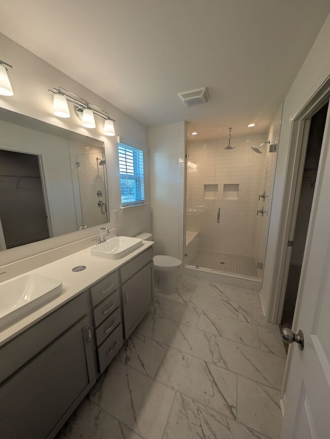 Building Photo - NEW CONSTRUCTION 3BD/2.5 Home in Stonebrid...