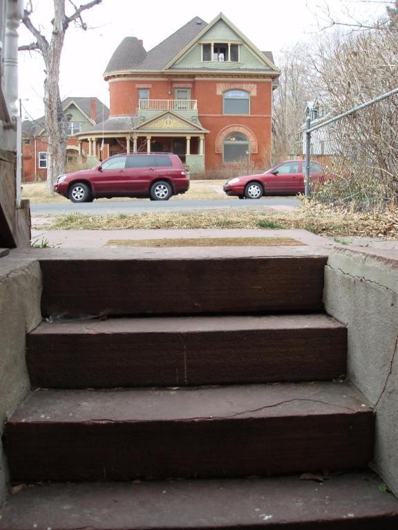 Building Photo - 3226 Bryant St