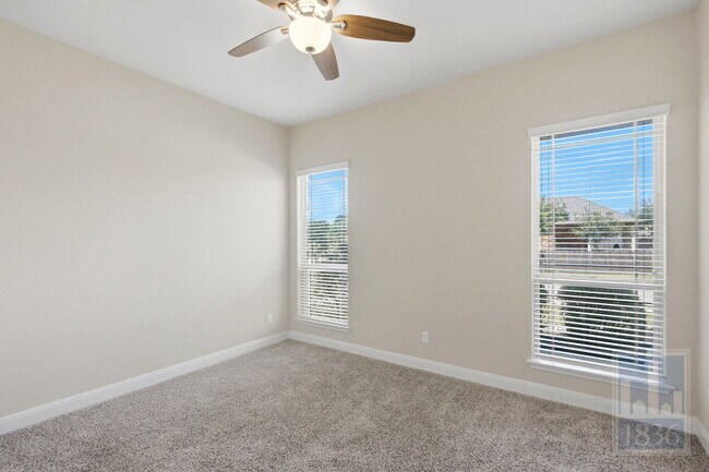Building Photo - 3805 Hidden Harbor Dr