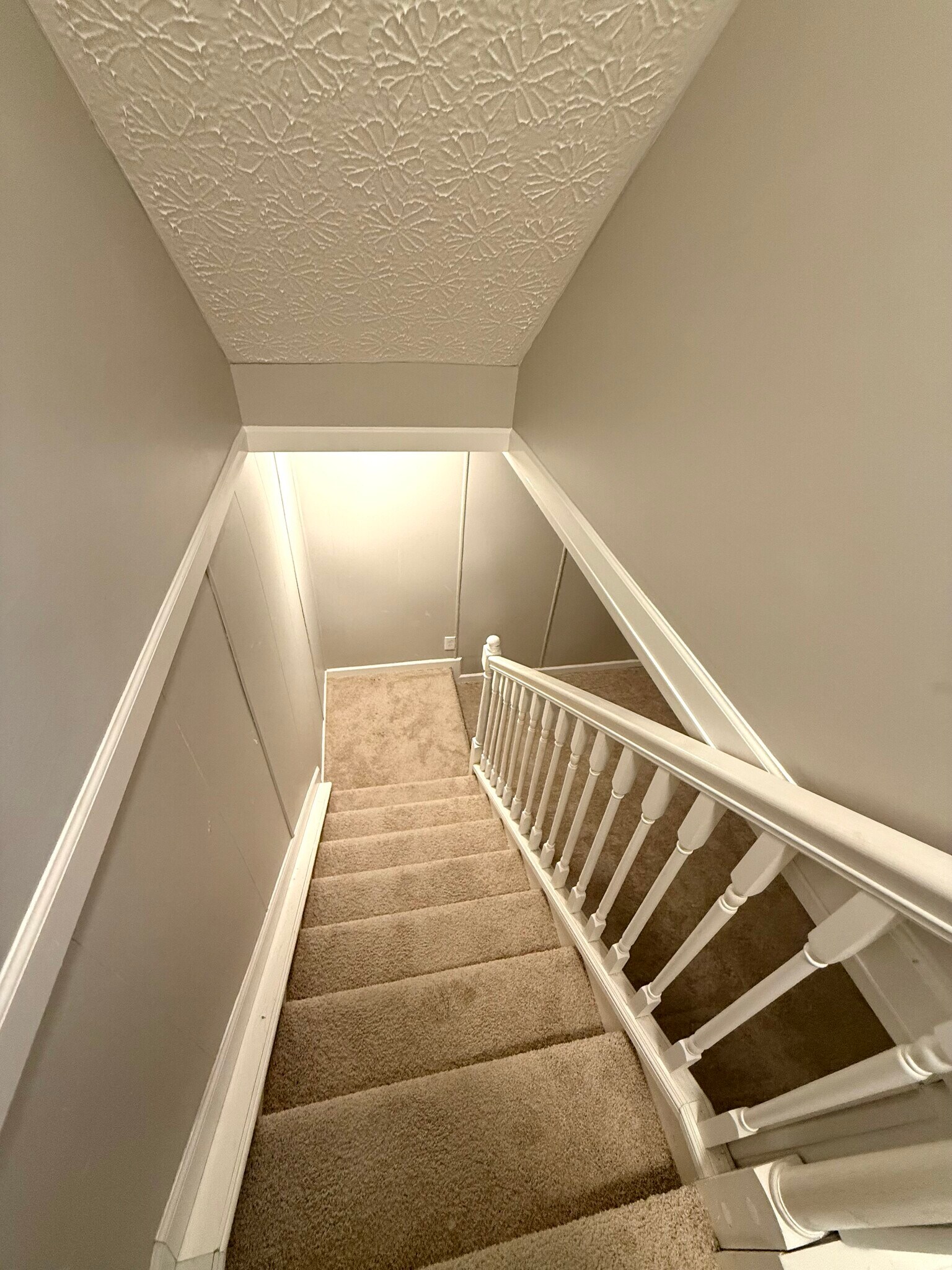 Building Photo - 6370 Bellinger Dr