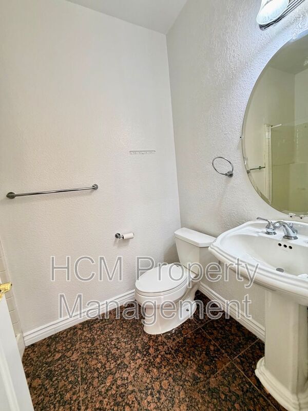 Building Photo - 31 Calle Alamitos