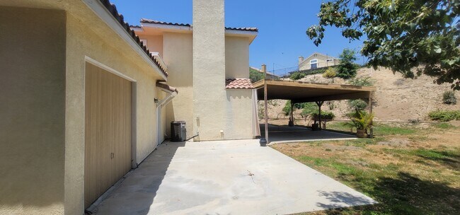 Building Photo - 7425 Bear Creek Ct