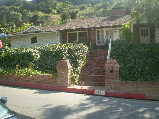 Building Photo - 3751 Stone Canyon Ave