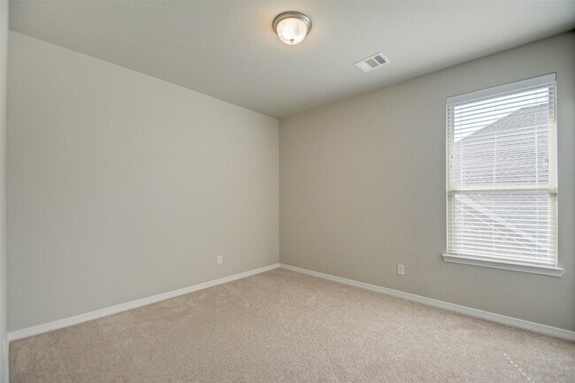Building Photo - 6015 Marsh Lk Ct