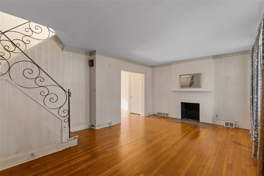 Building Photo - 6344 Alderson St