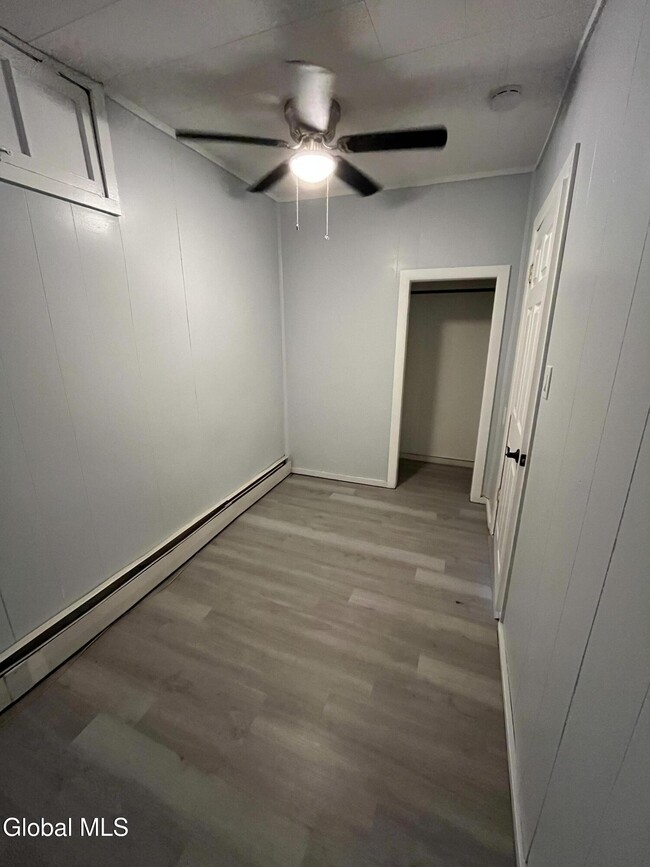 Building Photo - 715 Hudson Ave