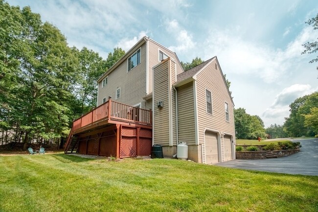 Building Photo - 7 Magnolia Dr