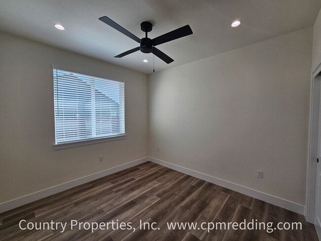 Building Photo - Stunning Brand New 4-Bedroom House in Rive...