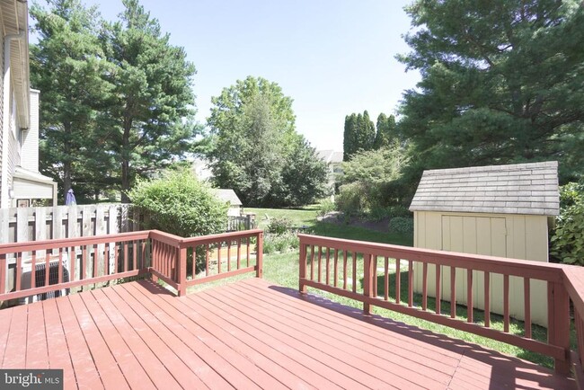 Building Photo - 1703 Smedley Ct