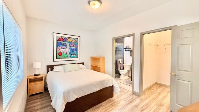 Building Photo - Darling Garage-attached-only Guest Home unit on Private Property in the desirable and beautiful S...