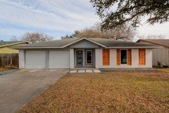 Building Photo - 2522 Carlow Dr