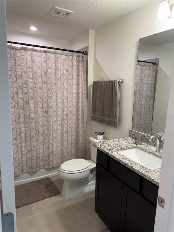 Building Photo - 2006 Education St