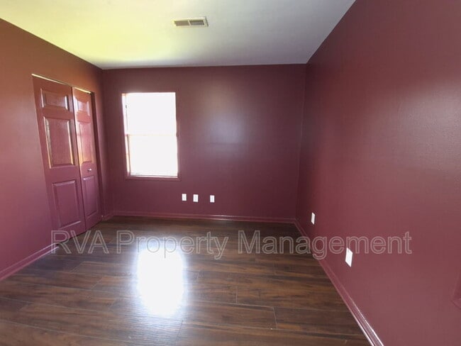 Building Photo - 1409 Gambrel Dr