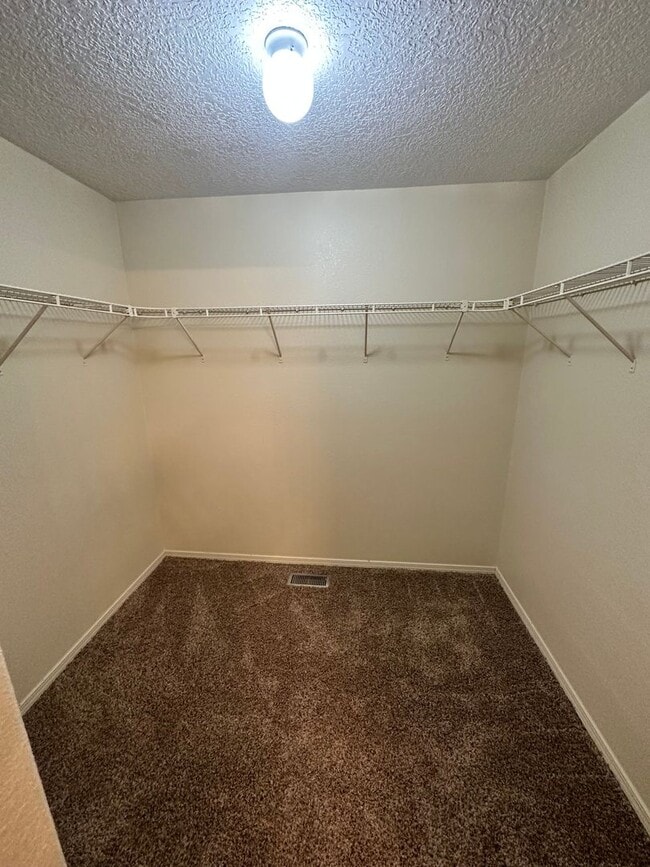 Building Photo - 760 Bear Grass Ct SW