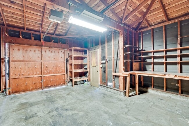 Building Photo - 3484-3486 Angelina Dr