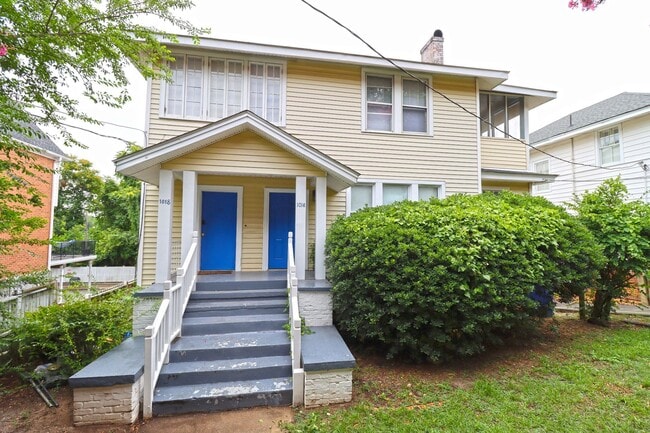 Building Photo - Live Near It All – 2 Bedroom Gem in Columb...