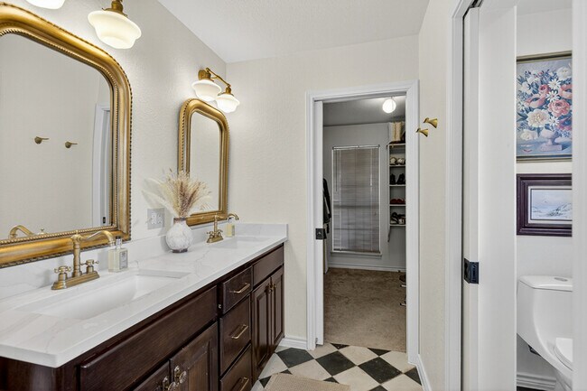 Building Photo - 435 Oxbow Trail