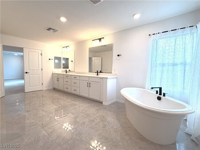 Building Photo - 8415 Iron Heart Ln