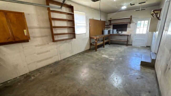 Building Photo - 5321 Juanita Ln