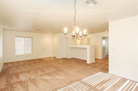 Building Photo - 4921 Apache Valley Ave