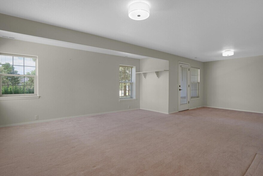 Building Photo - 2310 Elite Terrace