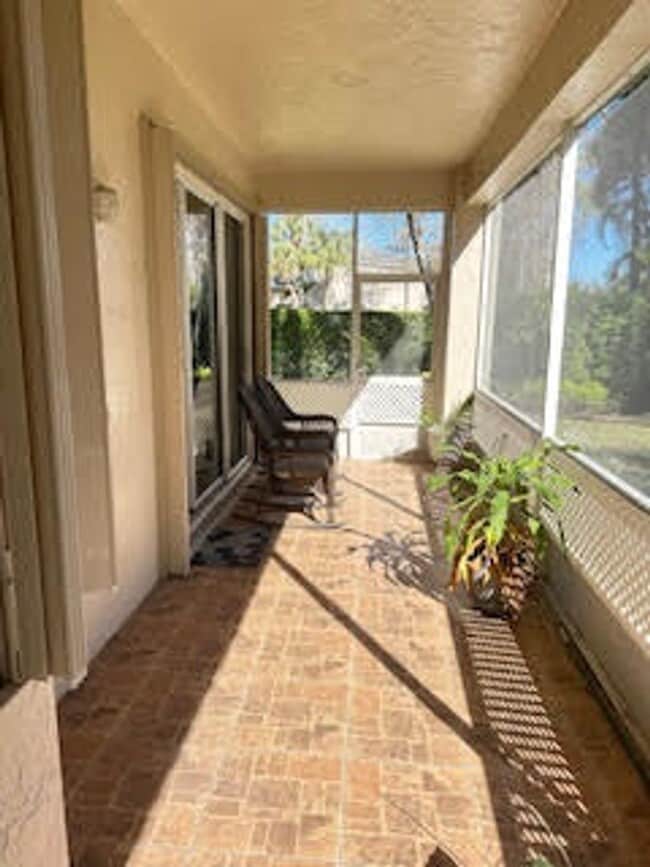 Building Photo - 550 Cypress Crossing