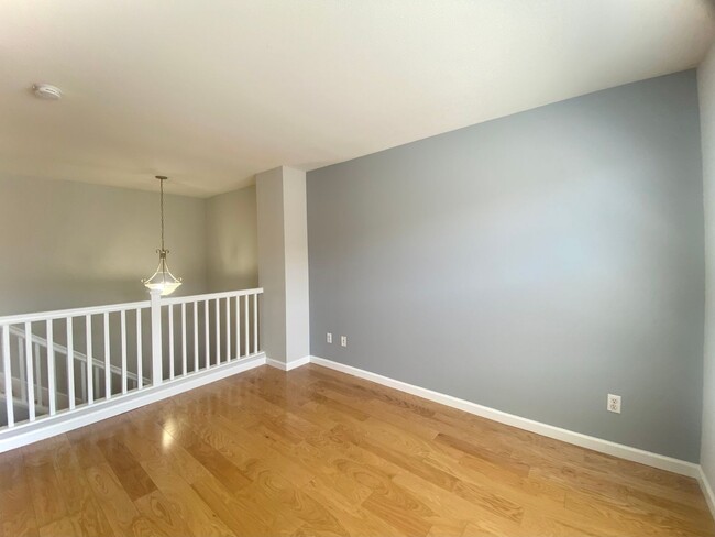 Building Photo - Condo for rent! Downtown Liberty Common Co...