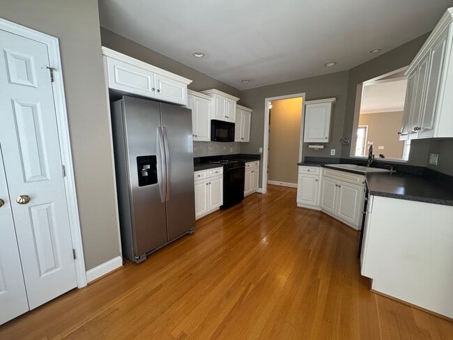 Building Photo - 436 Thomas Ross Ln