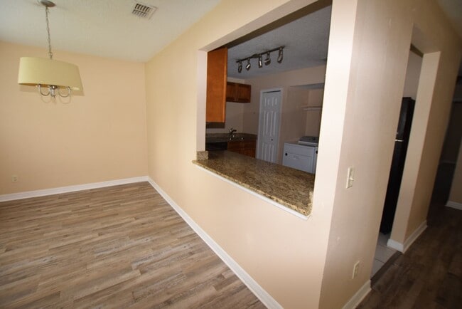Building Photo - 2401 Barley Club Ct