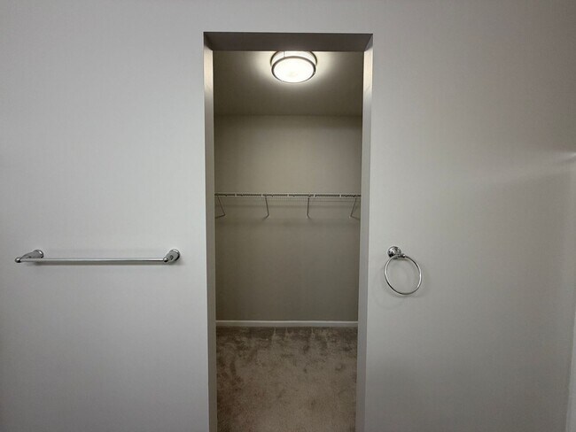 Building Photo - Troutman Area - 3 BR / 2 BA + Garage