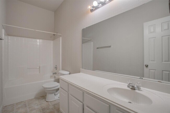 Building Photo - 6000 Stirrup Iron Dr