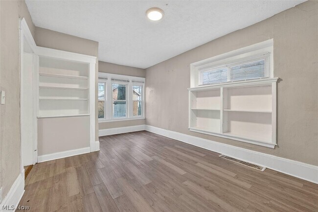 Building Photo - 11404 Orville Ave